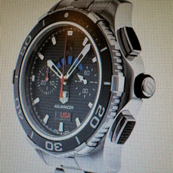 Aquaracer Oracle Team USA 500M Calibre 72 Countdown Chronograph Limited Edition - Picture 2 of 4